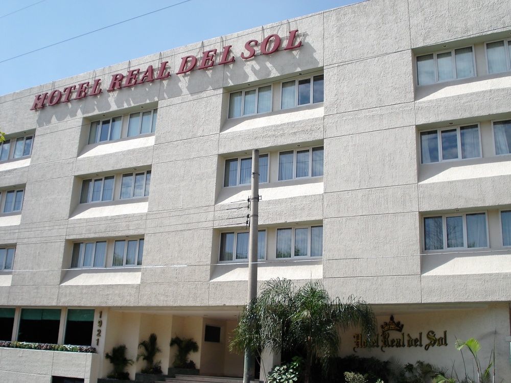 Hotel Real Del Sol - Zona Expo Industrial Гвадалахара Экстерьер фото